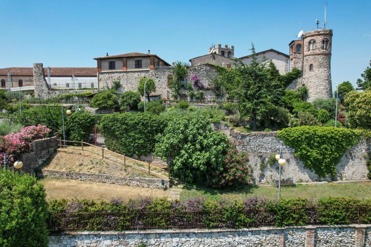 Castle Retreat- Lake And Attractions In 120mt Desenzano del Garda